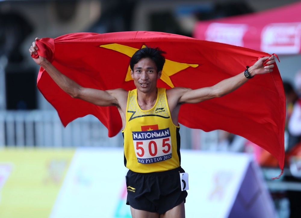 Athlete Nguyen Van Lai (Photo:SGGP) Athlete Nguyen Van Lai ranked the first position in the men's 10,000 meters final(Photo:SGGP)